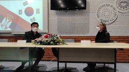 Novi ambasador Koreje Đeung Li posetio Filozofski fakultet