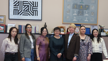 Education Counsellor at the Embassy of the PRC Visits the Faculty of Philosophy